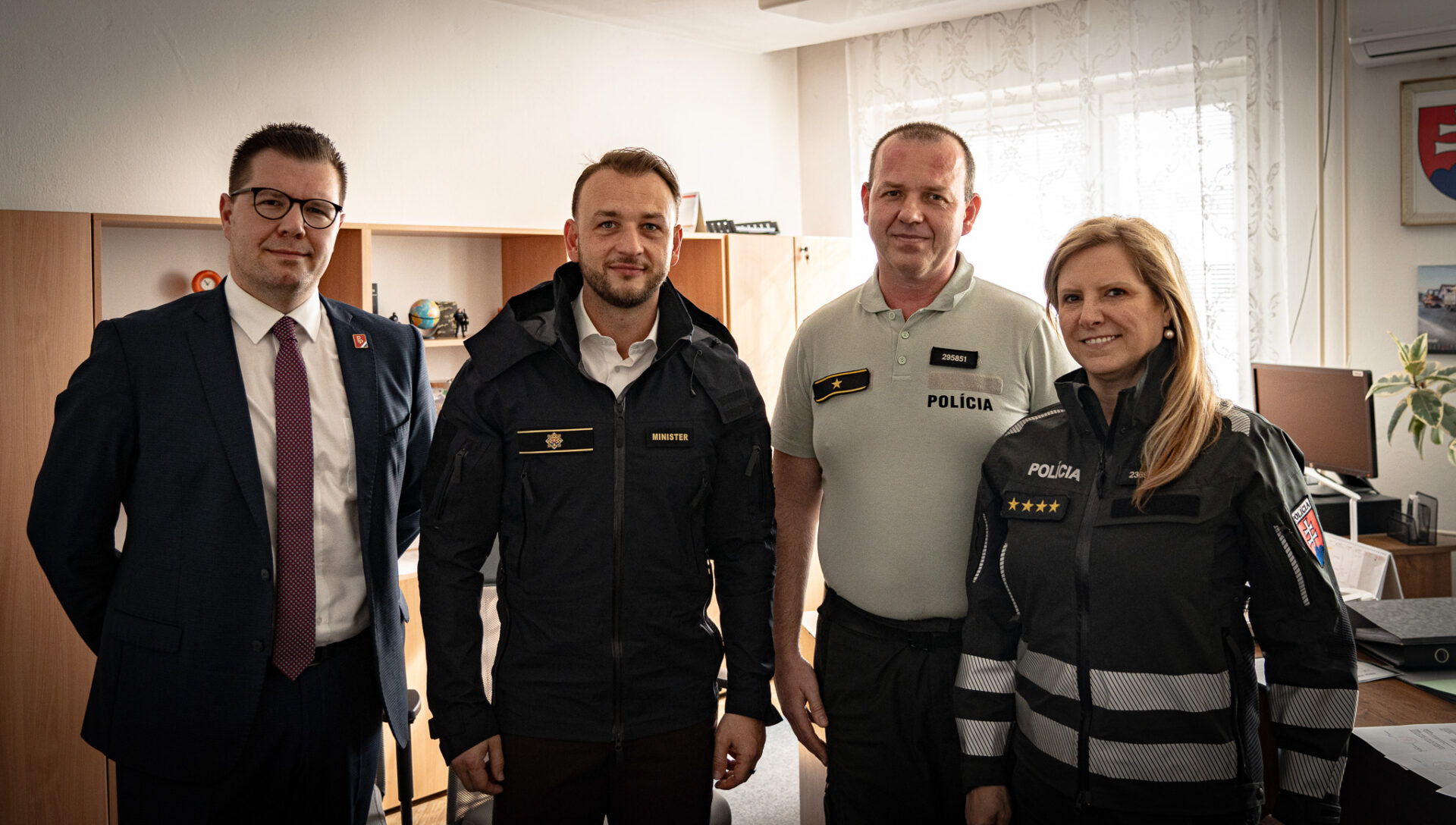 MV SR | Matúš Šutaj Eštok, Igor Šimko na Obvodnom oddelení PZ Košice-Západ