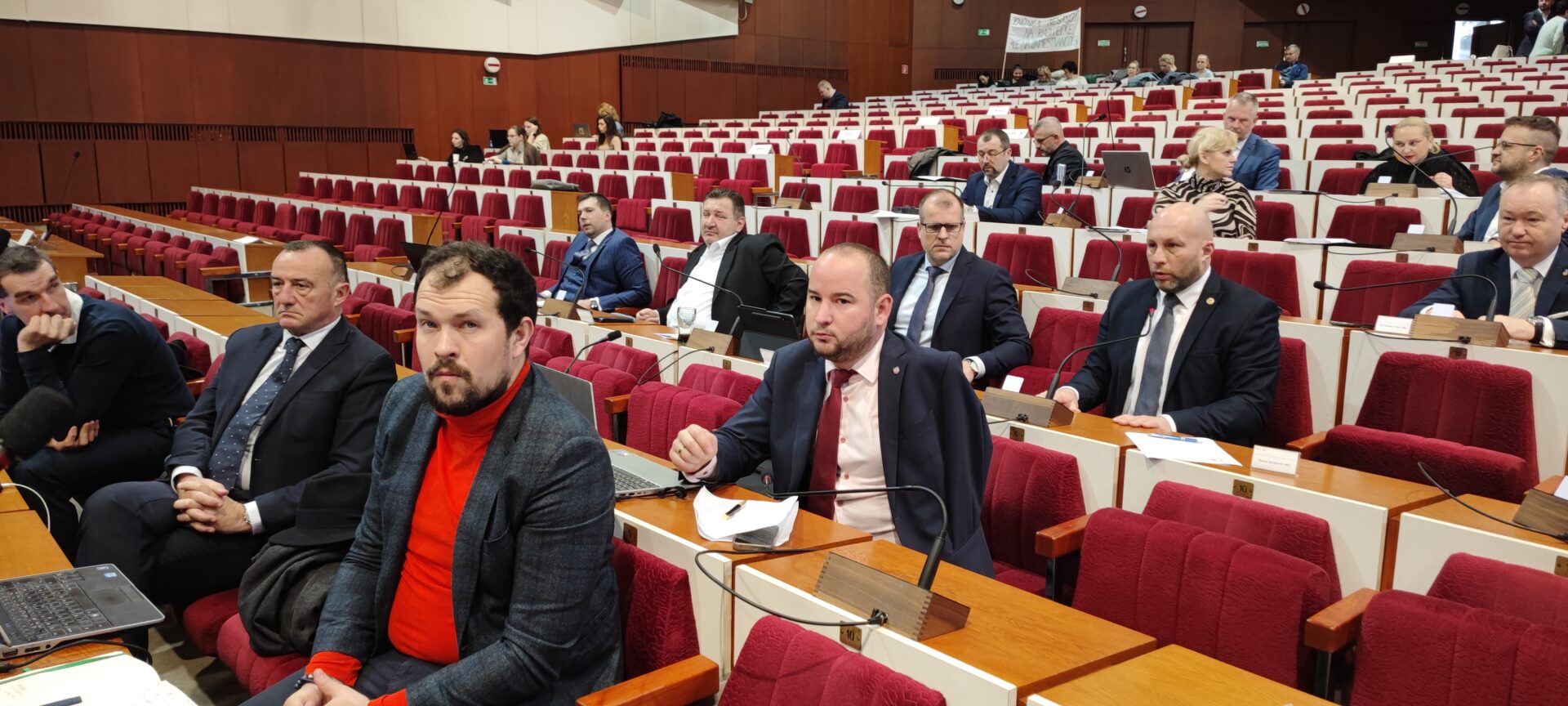 Redakcia SLOVENSKO: DNES